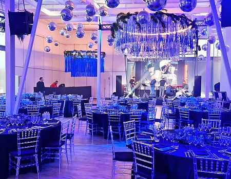 Иллюстрирующее изображение